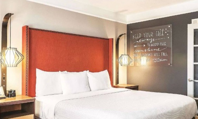 Central Business District Hotel | La Quinta New Orleans | King Suite w/Views | Outdoor Pool & Close to Jackson Sq