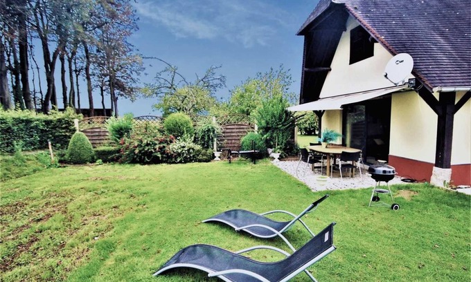 Therouldeville House | La Roseraie - Therouldeville