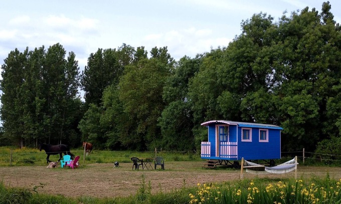 Le Vieil-Bauge House | La Roulotte Du Moulin De Palet 1