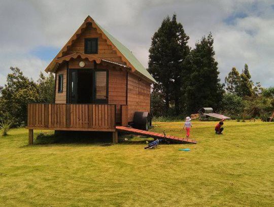 La Plaine des Cafres Ski Chalet | La roulotte géante
