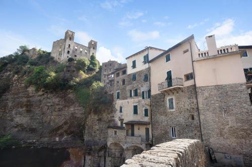 Dolceacqua Apartment | La stanza segreta con spa privata