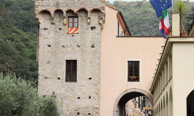 Zuccarello Apartment | La Suggestiva Atmosfera Medievale del Borgo di Zuccarello