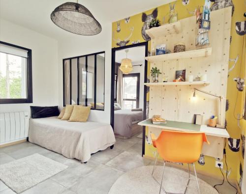 Boucardiere-Malleve Bed & Breakfast | La Suite de l'Abbaye - climatisation et petit dej