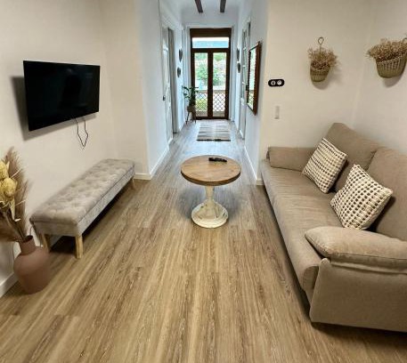 Losa del Obispo Apartment | La Teja