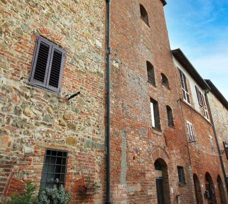 Gambassi Terme Apartment | LA TORRE DEL CASTELLO