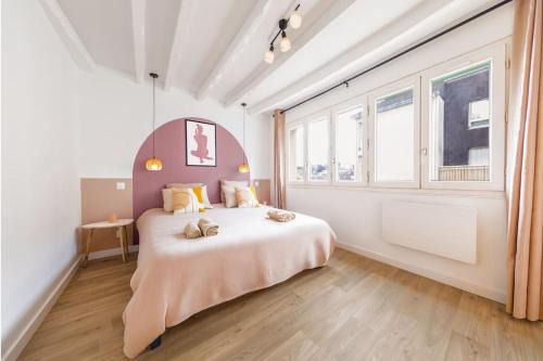 Barentin Apartment | La Vie en Rose