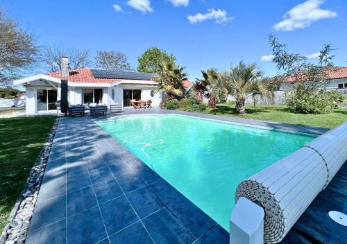 Biscarrosse Villa | La Villa Capucine