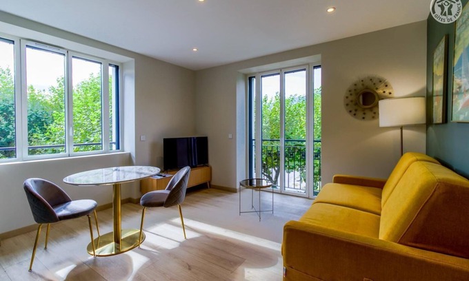 Aix-les-Bains Apartment | LA VILLA DU PETIT PORT - LE PLEIN SUD