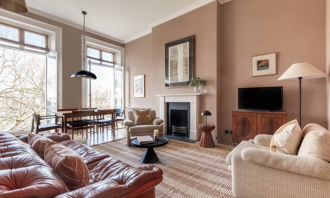 Holland Park Apartment | Ladbroke Grove XV by onefinestay