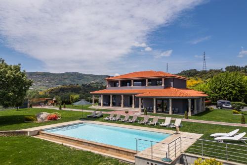 Miguas Bed & Breakfast | Ladeira Suites, a Douro Retreat by HostWise