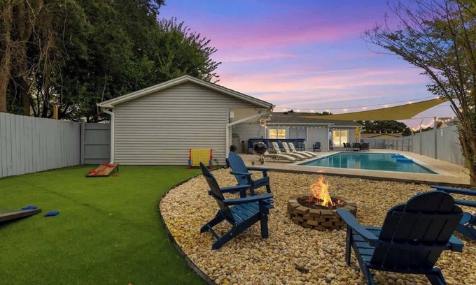 Ono Island House | Lagoona Vista Poolside Paradise