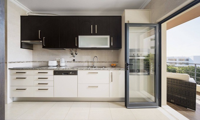 Albardeira Apartment | Lagos Central 1 With Pool by Homing