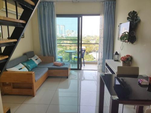 South Pattaya Apartment | Laguna Beach Resort 2-loft room 1