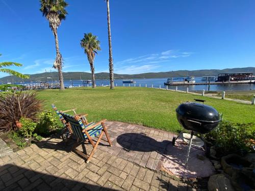 Knysna Central Apartment | Laguna Waterfront Escape