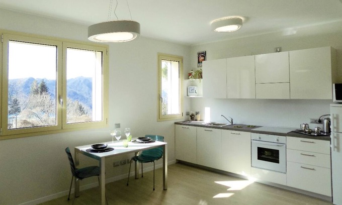 Albate Apartment | Lake Como panoramic view apartment with free private parking