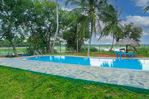 Yodakandiya Bed & Breakfast | Lake Edge Holiday Inn