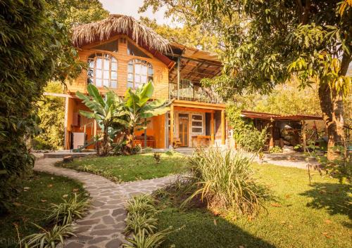 Santa Cruz La Laguna House | Lake Front Cabin at Los Elementos