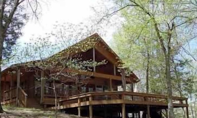 Rogers House | Lake Front Home + Fire Pit + 50 Acres