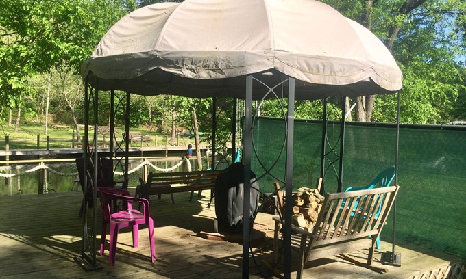 Mid America Cabin | LAKE FRONT in Hot Springs, AR