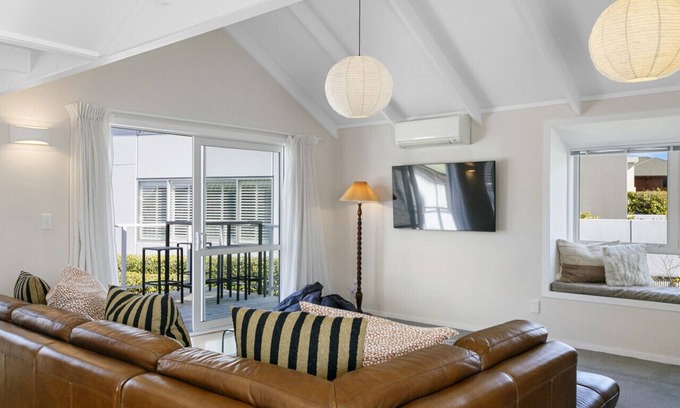 Taupo House | Lake Front Oasis - Across from lake