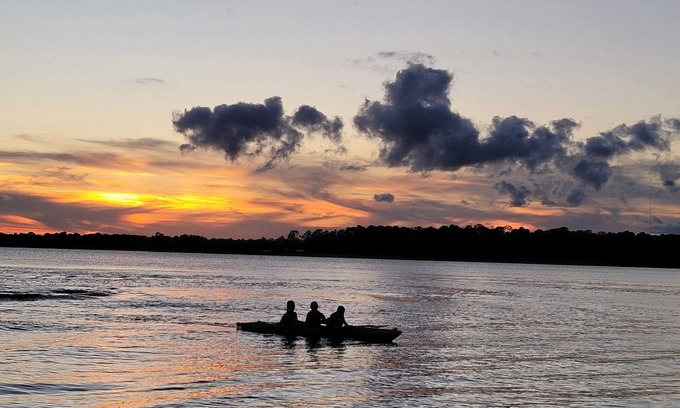 Highland Cottage | Lake Front Oasis. Amazing Sunsets-12 min from Sebring Raceway