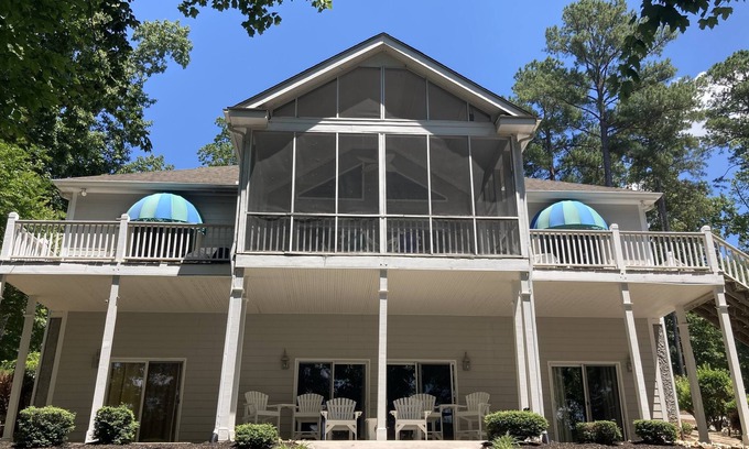 Littleton House | Lake Front Property & Home | Inn at Raintree