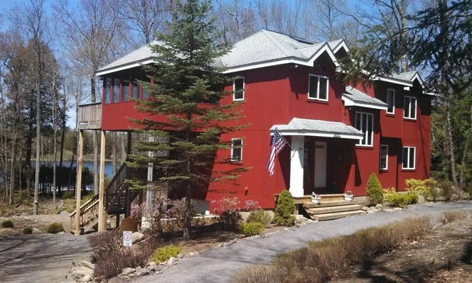 Pocono Pines House | Lake Front View From Tree Tops:LN Club-DEEPDISCOUNT/31days or more /ContactOwner
