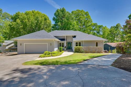 Anderson House | Lake Hartwell Home Perfect for Clemson Football!