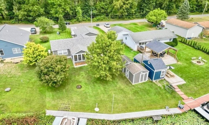 Decatur Cottage | Lake House in Decatur Michigan