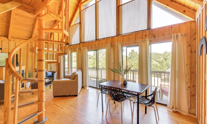 Six Mile Cottage | Lake Keowee Access: Idyllic Six Mile Cabin!
