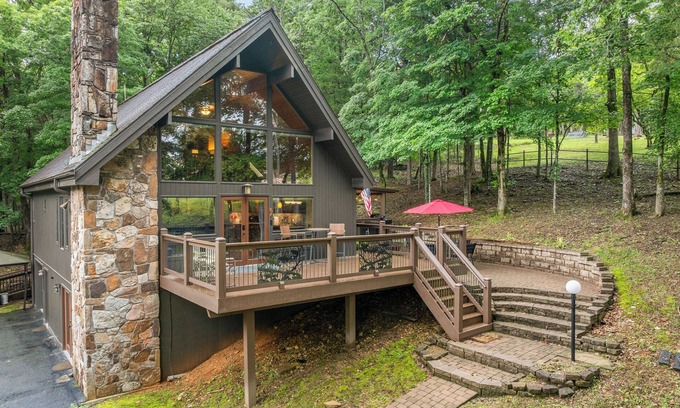 Branson House | Lake Lodge 4-bedroom private setting