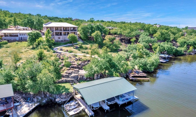 Marble Falls House | Lake Marble Falls on The Rocks | Concierge Service | New Listings