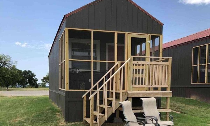 Mead Cabin | Lake Texoma Lakefront Cabin - Sunset Cove