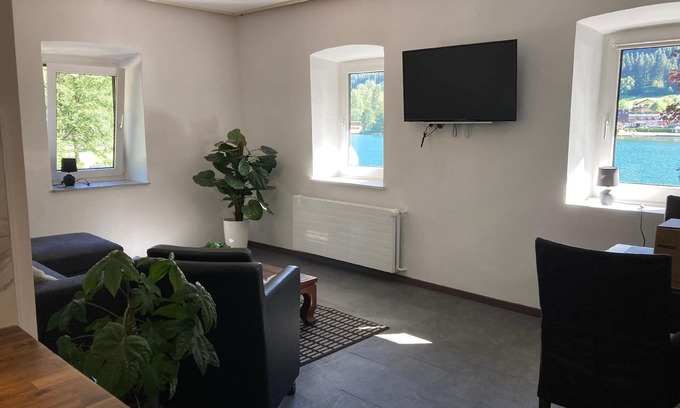 Feld am See Apartment | Lake view Apartment