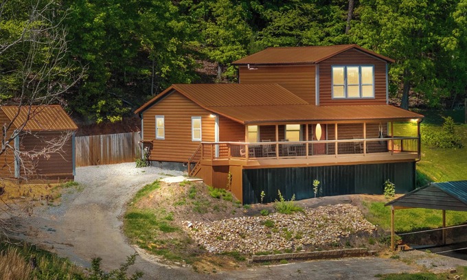 Dandridge Cabin | Lake View Cozy Cabin - Dandridge /Douglas Lake