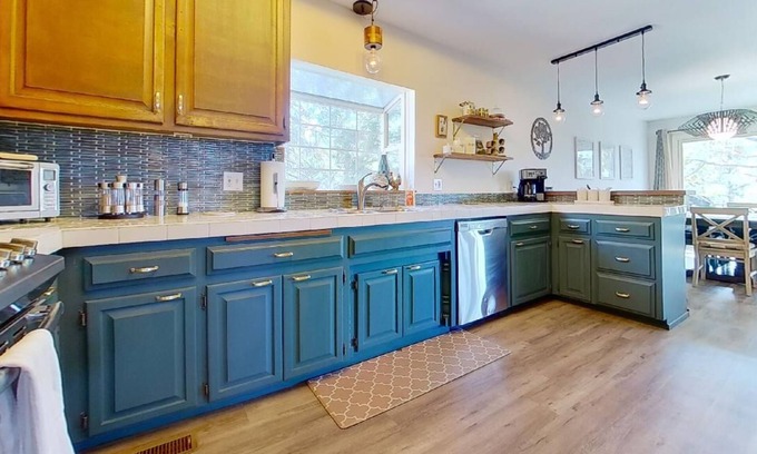 Crestline House | Lake View - Large patio - Oversized living/dining - games - full amenities