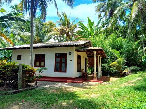 Tangalle Apartment | Lake Villa Goyambokka