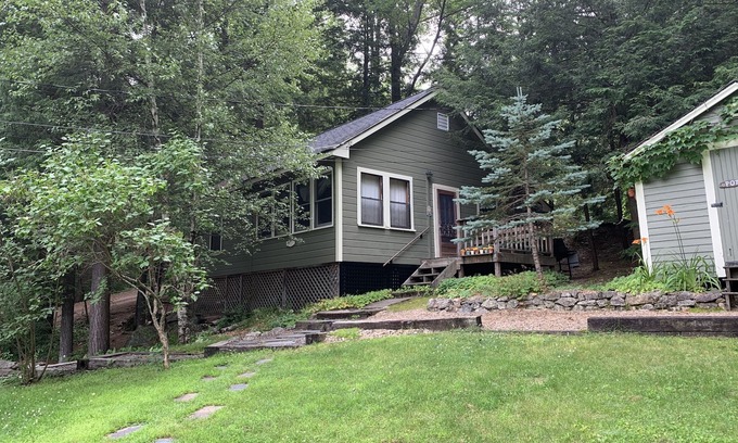 Laconia Cabin | Lake Winnisquam cabin