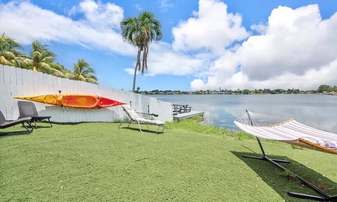 Fort Lauderdale House | Lakefront 3 Bdrm @ FTL Beach & Hard Rock Casino