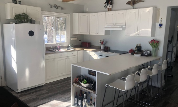 Big Bay Point Cabin | Lakefront Cabin - Big Bay Point, Lake Simcoe