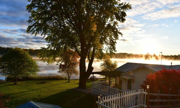 Vestaburg Cottage | Lakefront Chook Nook Cottage Dickerson Lake