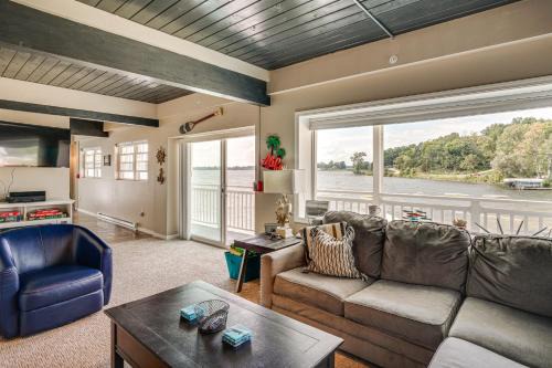 Campbellsport Apartment | Lakefront Condo with Beach Access in Campbellsport!