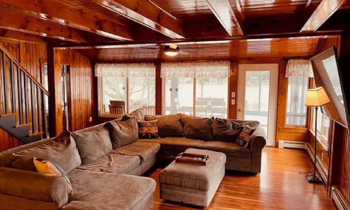 Milton House | Lakefront Getaway with Hot Tub & Game Room!