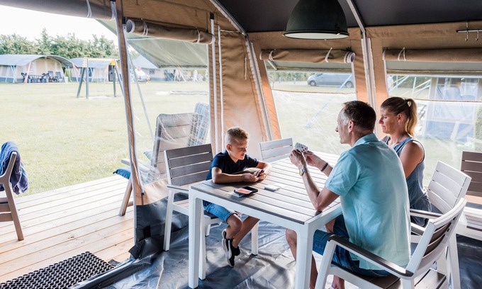 Herpelmont House | Lakefront Glamping w/Pets