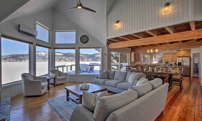 Worley House | Lakefront Home w/Boat Dock in Coeur d'Alene Area!