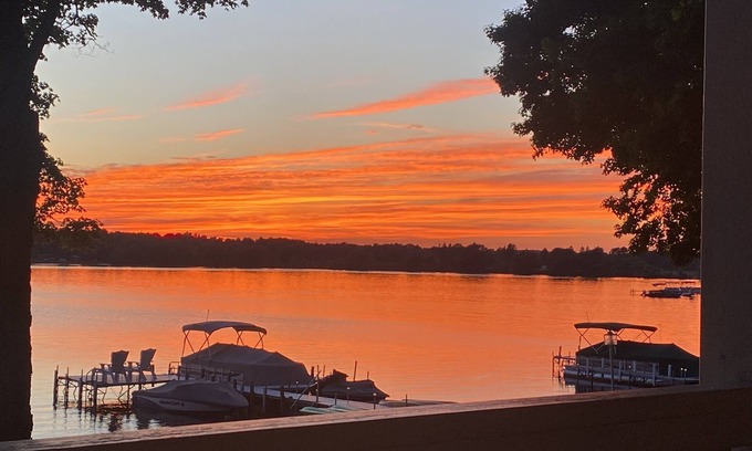 Conneaut Lakeshore House | Lakefront Living At It's Best.