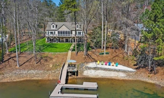 Lake Norman of Catawba House | Lakefront Manor w/Beach, Gameroom, Sauna, Theatre