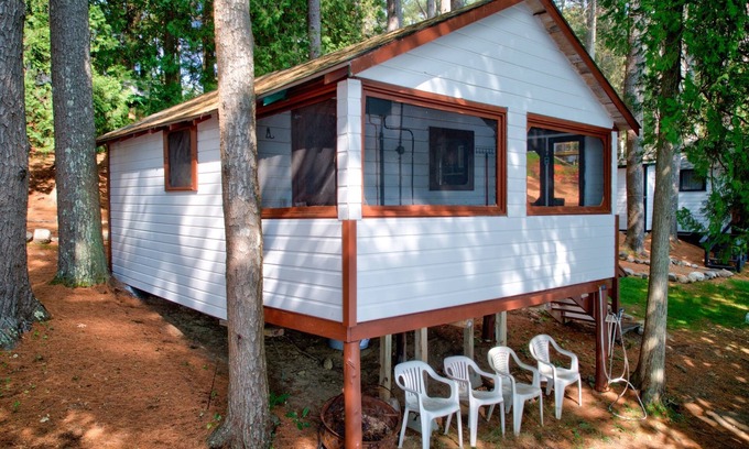 Orland Cabin | Lakefront Moose Tiny Cabin @ Getogether Stays