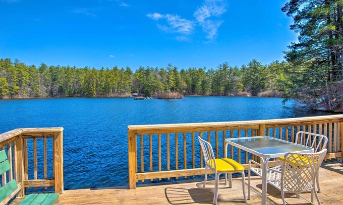 Nottingham House | Lakefront Retreat w/Kayaks, Grill, Fire Pit!