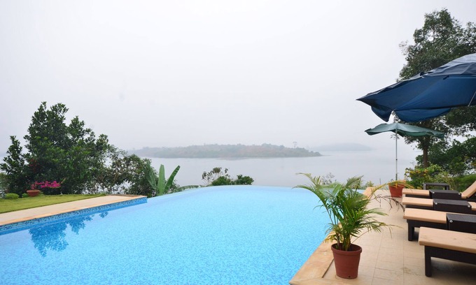 Vazhavatta Hotel | LakeRose Wayanad Resort